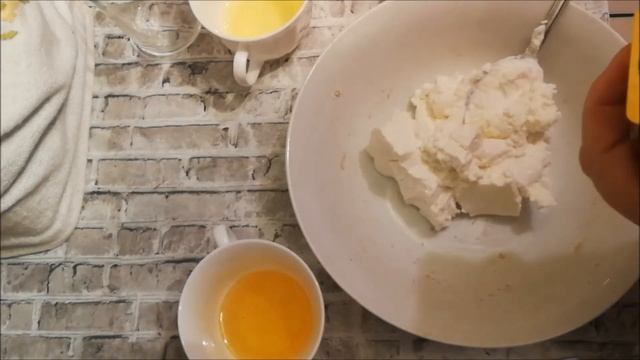 Оладьи с вишневым соусом