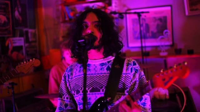 The Service//Liquid Curls Live - Flamingo Sessions смотреть онлайн