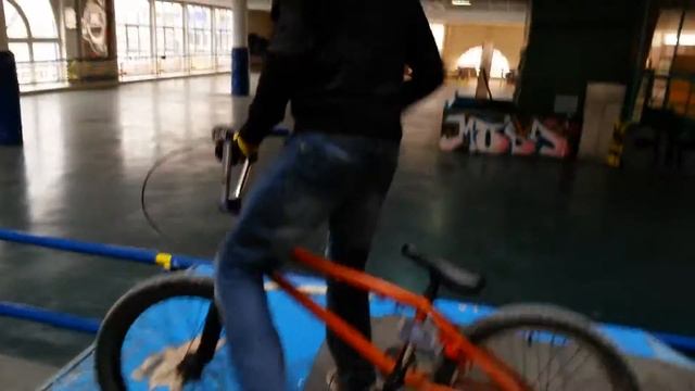 психи на BMX смотреть онлайн