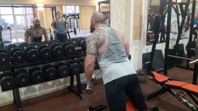 Махи назад с упором смотреть онлайн