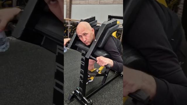 Угарная качалка! Правила поведения для новичков в фитнес зале смотреть онлайн