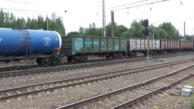 Электровоз ВЛ10-1238 с грузовым смотреть онлайн