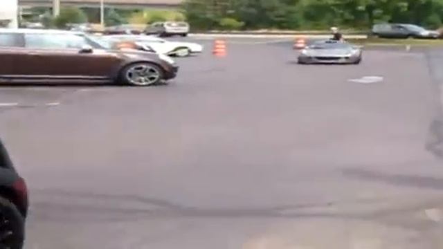 MINI Coopers...everywhere! смотреть онлайн