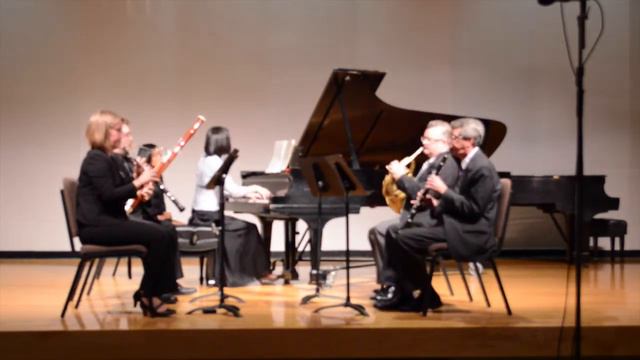 Mozart Quintet in E flat major for Piano and Winds, K. No. 452 - Third Movement [3/3] смотреть онлайн