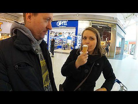 МЕГА в Федяково, часть 2 || Джинсы для Тани || Саженцы || Бомж - кафе смотреть онлайн