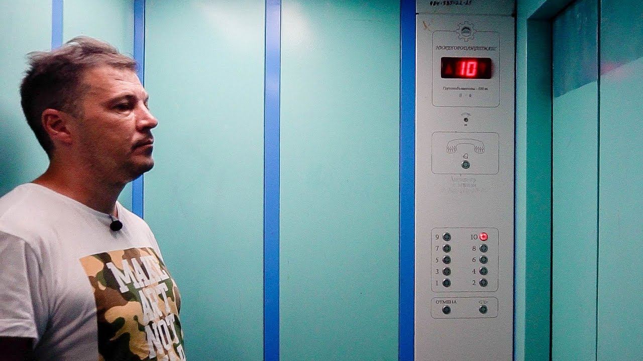 Как в 1 секунду потерять всё. Менеджер Антон смотреть онлайн