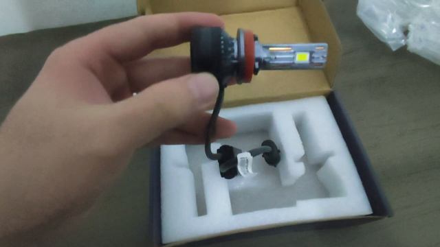 Unboxing lampada led K5C Plus 140w, detalhes e comparativo смотреть онлайн
