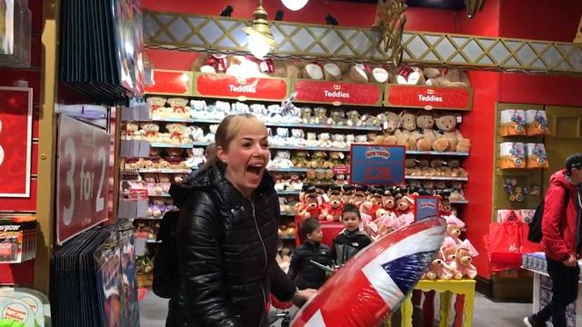 Клевая летающая тарелка из Англии для летнего интенсива, языковая студия Welcome, Долгопрудный смотреть онлайн