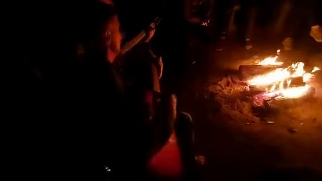 Песни у костра от наших туристов смотреть онлайн