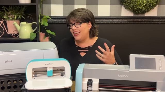 My reasons to NOT BUY A CRICUT OR CUTTING MACHINE смотреть онлайн