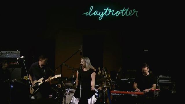 Empty Houses - Better Of Me - Live at Daytrotter - 7/28/2016 смотреть онлайн
