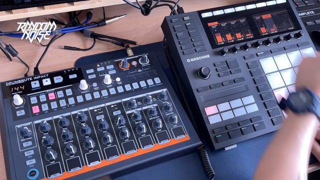How I use NI Maschine to Sample my Drum Machine for kits смотреть онлайн