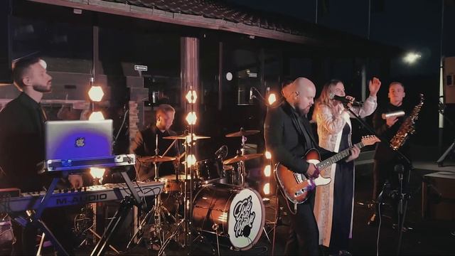 Кавер-группа «Ещё не вечер» Нижний Новгород. Шоу для ярких свадеб смотреть онлайн