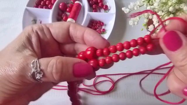 Мои украшения к украинскому костюму. Мастер класс по сборка бус и переделке серег. смотреть онлайн