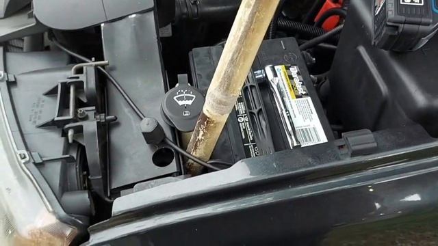2004 Chevy Avalanche Hood Assist Springs Replacement смотреть онлайн