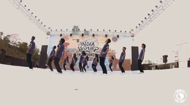 THE SHOWSTOPPERS CREW / MEGA CREW DIVISION (BRONZE MEDALIST) смотреть онлайн