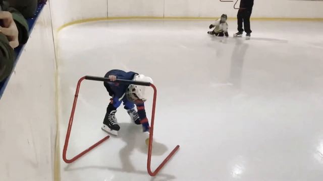 Первое пробное занятие по хоккею смотреть онлайн