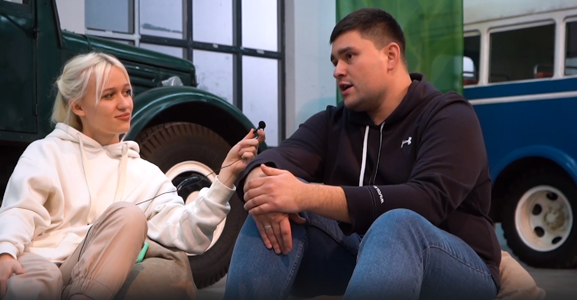 ВЫСТАВКА РЕТРО-АВТОМОБИЛЕЙ смотреть онлайн