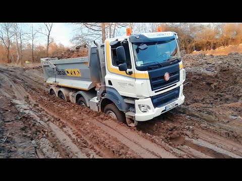 Кто проходимее | Мощные грузовики КАМАЗ, TATRA, STAR, УРАЛ на бездорожье!!! смотреть онлайн