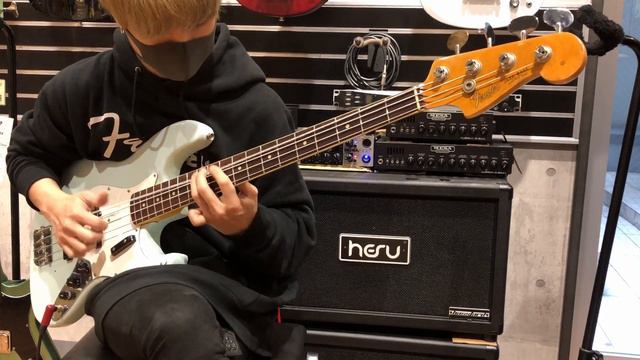 Fender | Jazz Bass 1966 Sonic Blue Refinish смотреть онлайн