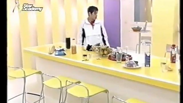 Gregory Lemarchal (Star Ac 4) 06.11.2004 Разговоры в столовой.
