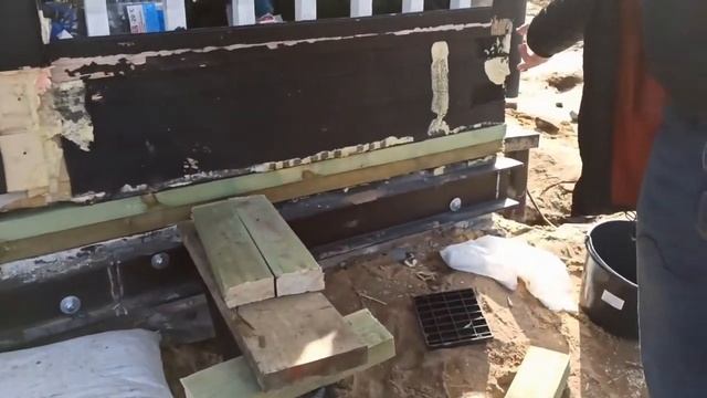 Как выровняли дом 8х8м на плите и укрепили фундамент. Приспособления для подъема дома с плиты. смотреть онлайн