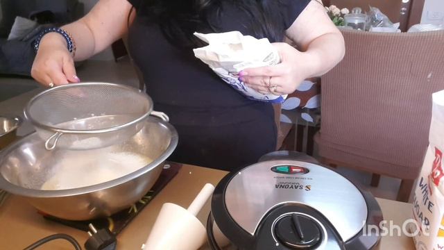 Утро сомной!Наконец то пришла вафельница!Тестирую ее! смотреть онлайн