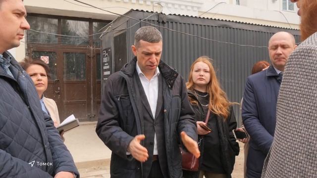 В Томске проинспектировали ремонт школ смотреть онлайн
