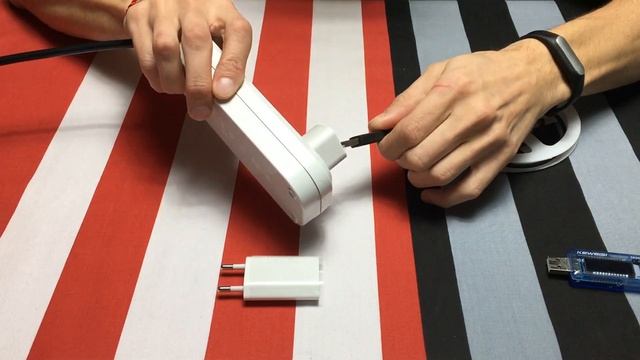 Зарядное устройство 220В за 1$ | Для iPhone, iPod, iPad смотреть онлайн