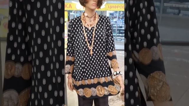 ЛЮБУЙСЯ ПЛАНЕТА . ТЫ ШИКАРНА . КАКИЕ ПРЕКРАСНЫЕ ТКАНИ И ВОСХИТИТЕЛЬНЫЙ РИСУНОК смотреть онлайн