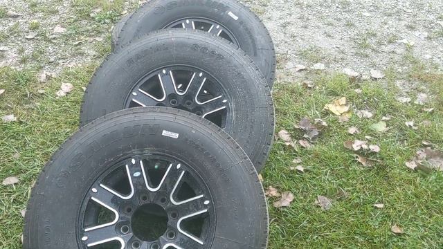 Two Detreading Tires With Same (2320) Date Code. What To Look For! Sailun S637 235/80/R16 смотреть онлайн
