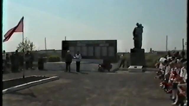 Установка памятника солдатам ВОВ. Перезахоронение. Архив. Работы поисковых отрядов смотреть онлайн