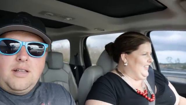 Sending Autism Awareness...and Fashion | Answering Your Questions смотреть онлайн