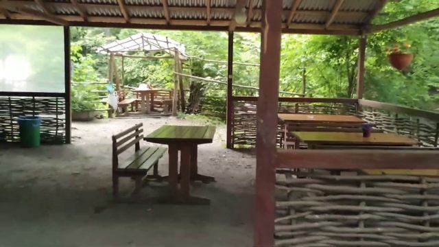 Кафе у водопада "Крученый" близ Геленджика. смотреть онлайн