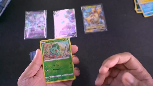 * NEW * ETB Vs PREMIUM COLLECTION? Which is better? - Pokemon GO Unboxing! смотреть онлайн