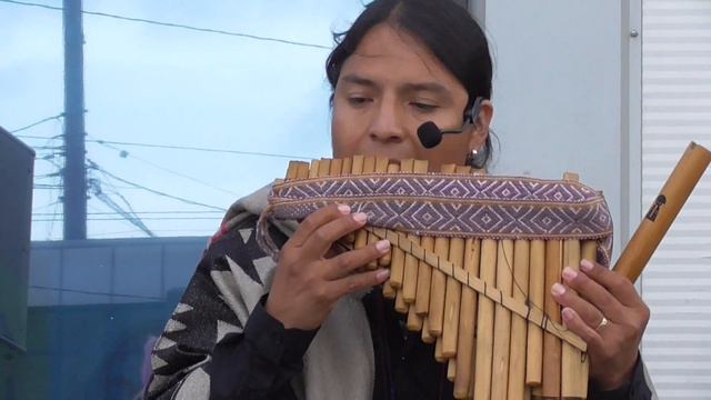 El Condor Pasa. Индеец из Эквадора Inty «Pakarina». смотреть онлайн