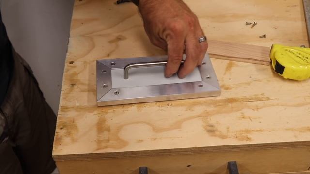 How to Build a DIY Travel Trailer - Porta Potty Cabinet (Part 12) смотреть онлайн