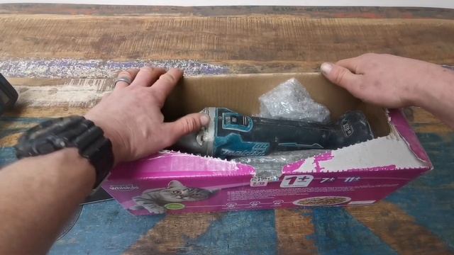 MAKITA GRINDER REPAIR AND EBAY SELLING TIPS PART 5,ready to go on ebay, plus jons other ebay grinde смотреть онлайн