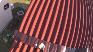 Протекает кровля на примыкании. Показываю как исправить.