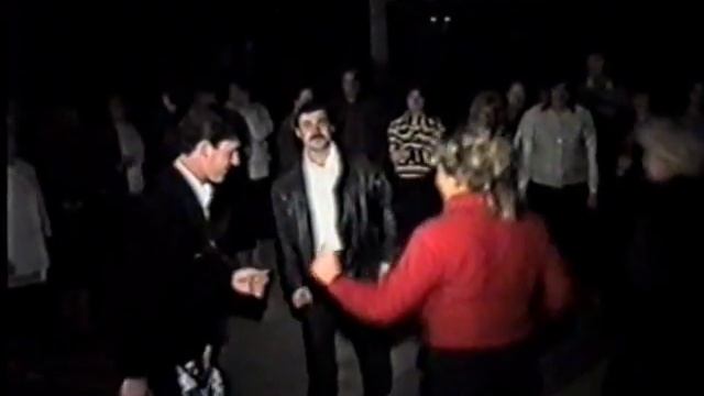 Танец тещи на свадьбе в 90 хх на Украине смотреть онлайн