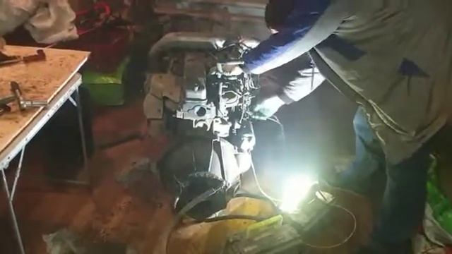Заводим мотор тойота 12HT 4.0 TURBO смотреть онлайн
