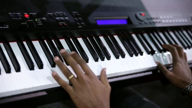 SampleTank 3 - Electric Piano with Stephan Deriau-Reine смотреть онлайн