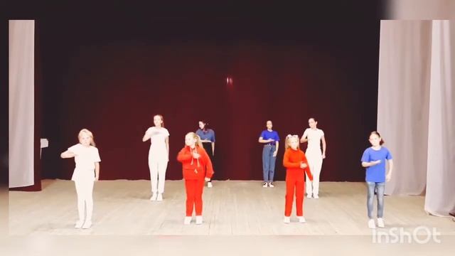 Танцевальные коллективы AzART и Наследие - "Триколор" смотреть онлайн