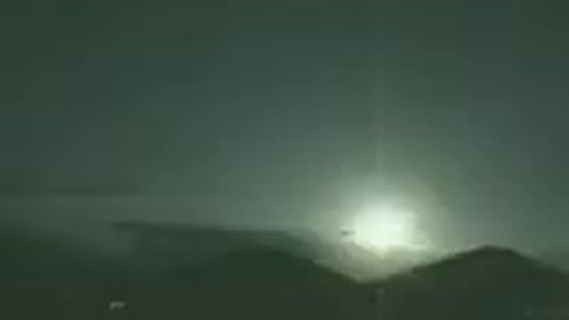 Real Meteor Captured On Camera смотреть онлайн