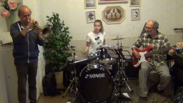 Кира Кабирова, Ксения Петина и Just Friends. Bernie's Tune смотреть онлайн