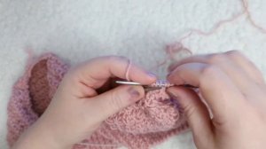 Шикарный берет спицами с изумительным узором. Подробный мастер класс для начинающих.