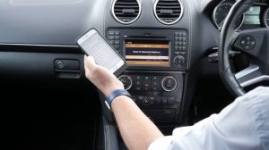 How to debond an iPhone to the bluetooth system in a  2010 60 MERCEDES BENZ M CLASS ML350 CDI