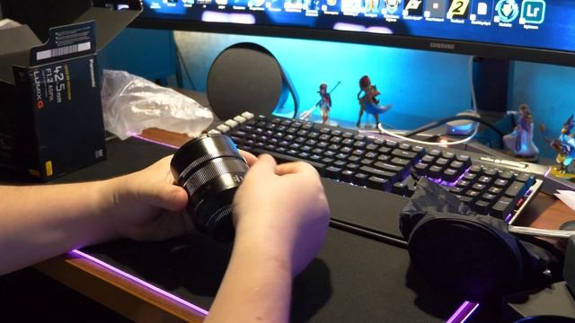 Panasonic Leica Nocticron 42.5mm приехал заказ от компании "Привезите" смотреть онлайн