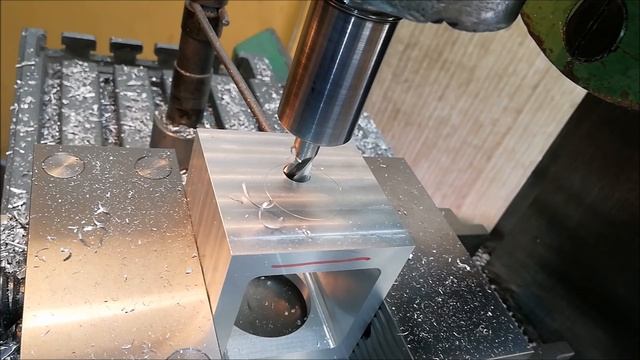Как избежать наматывания стружки на сверло. смотреть онлайн