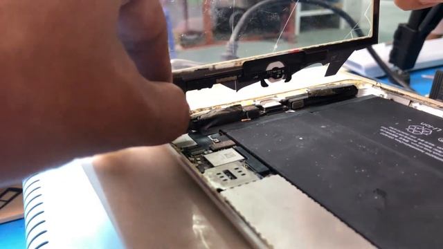 Found a lot of iPad mini 3 broken screen | Restore abandoned Destroyed iPad mini 3 смотреть онлайн